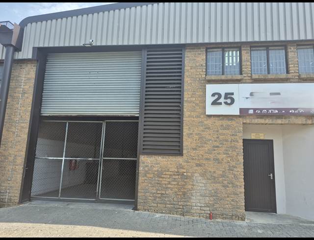 332M² MINI FACTORY TO LET IN MEADOWDALE