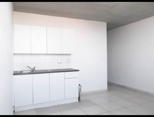 1 bed property to rent in WYNBERG