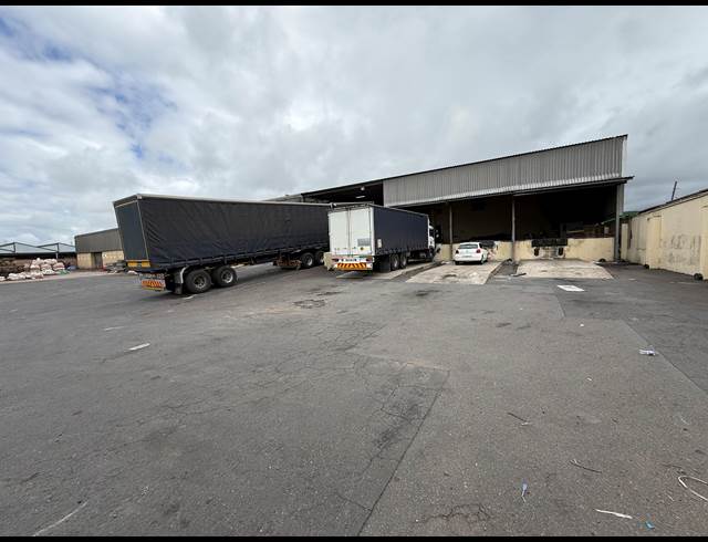 8,000M² WAREHOUSE TO LET IN MOBENI