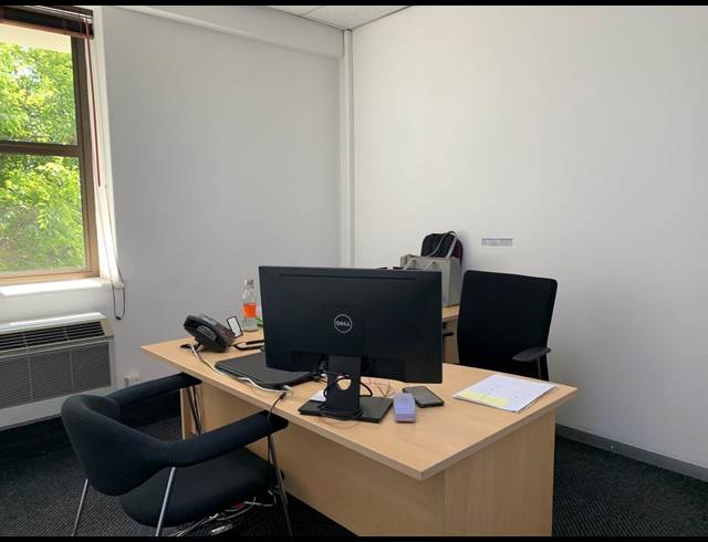 218M² OFFICE TO LET IN HOUGHTON ESTATE