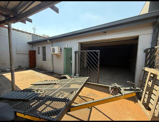 100M² WAREHOUSE TO LET IN DELAREY