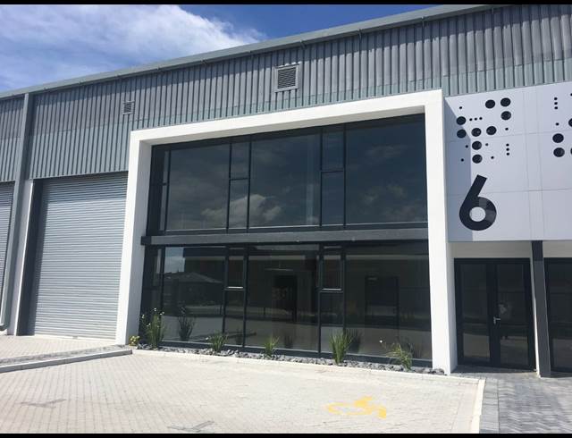 406M² FACTORY TO LET IN STIKLAND INDUSTRIAL