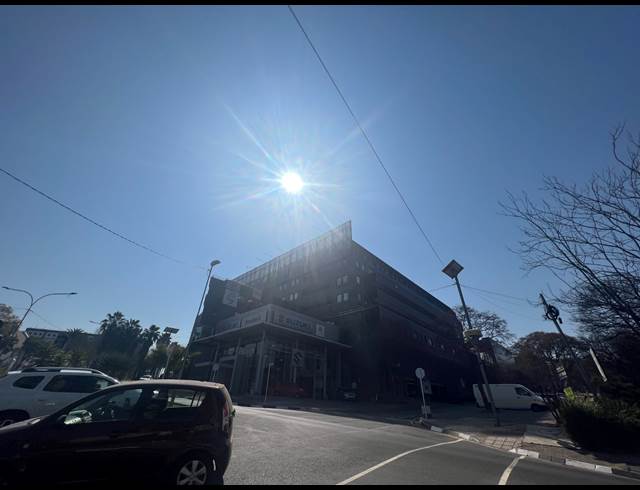 775M² OFFICE TO LET IN ROSEBANK