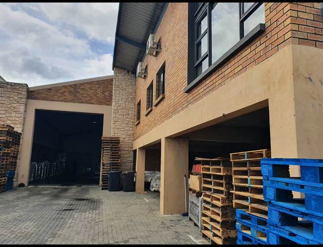 498M² FACTORY TO LET IN SAXENBURG PARK 2