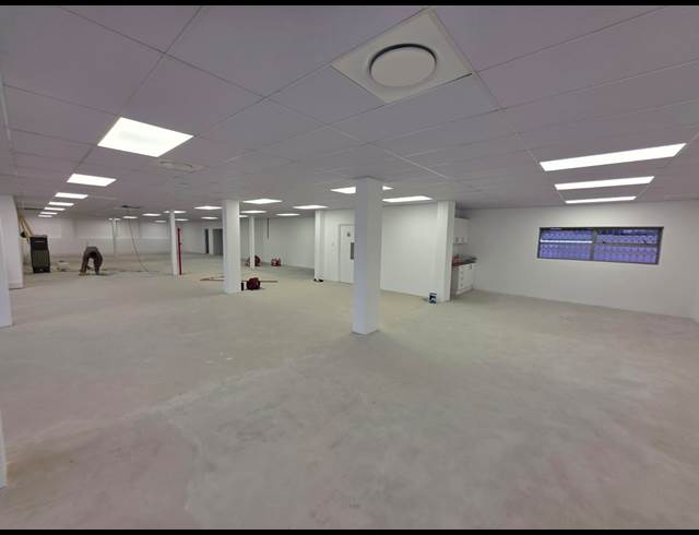 400M² RETAIL TO LET IN STRAND CENTRAL