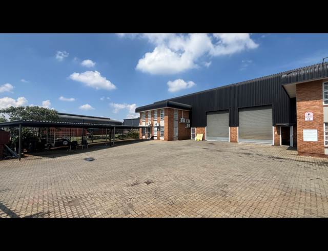 500M² WAREHOUSE TO LET IN SPARTAN