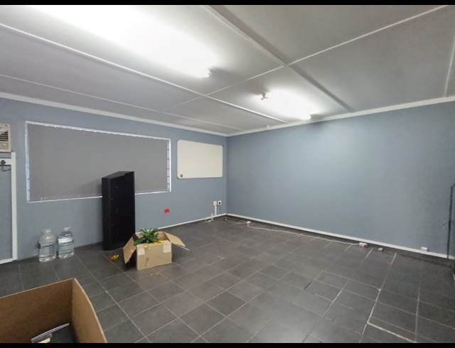 2,363M² WAREHOUSE TO LET IN WESTMEAD