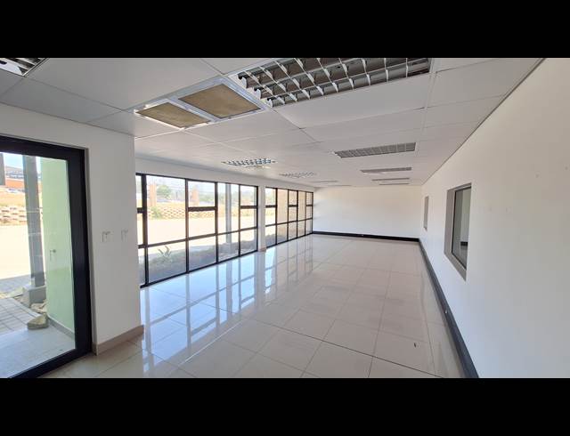 1,066M² WAREHOUSE TO LET IN NORTH RIDING
