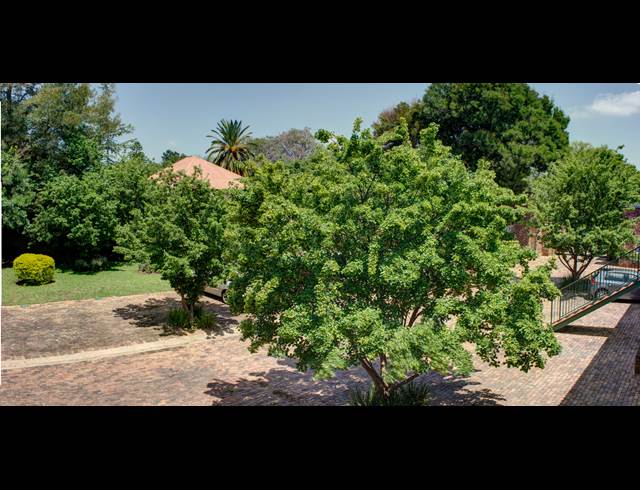 3 bed property to rent in KEW