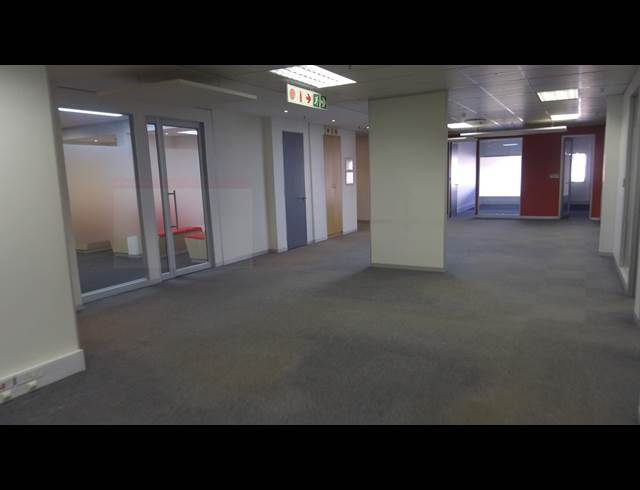 11,180M² WAREHOUSE TO LET IN HALFWAY HOUSE