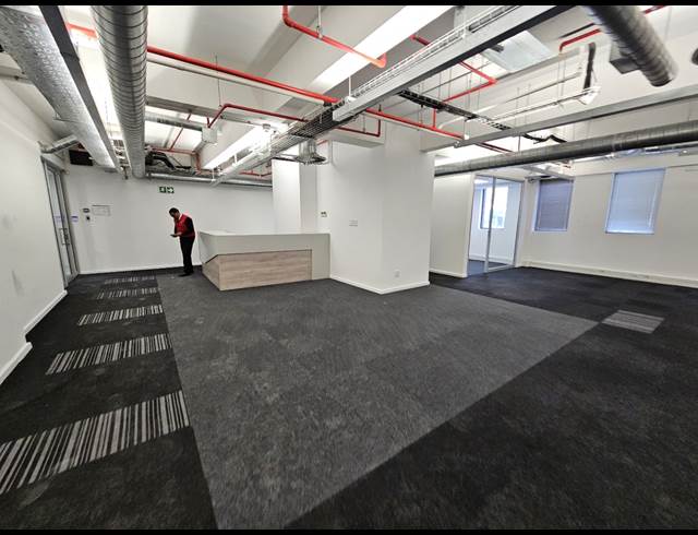 505M² OFFICE TO LET IN WOODSTOCK