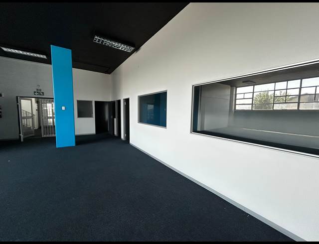 1,620M² WAREHOUSE TO LET IN WYNBERG