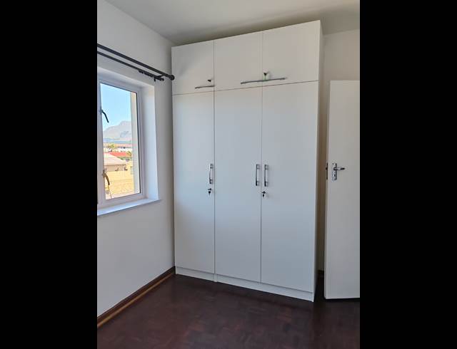 2 bed property to rent in PLUMSTEAD