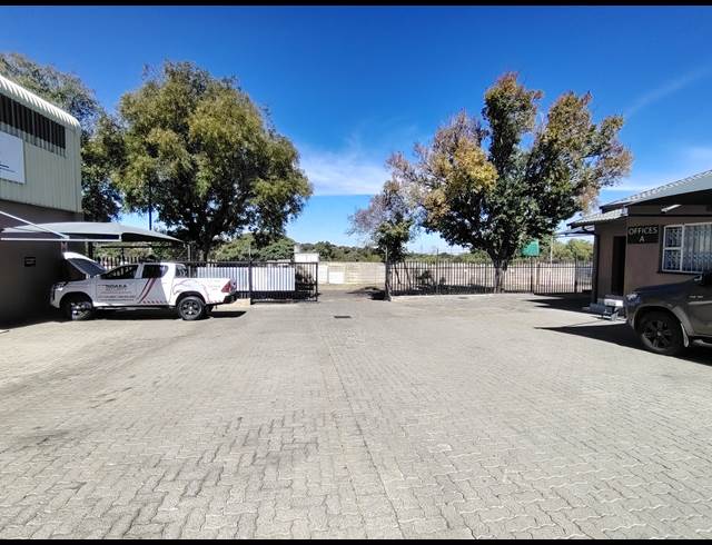 150M² WAREHOUSE TO LET IN ALBERTON NORTH