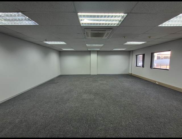 80M² OFFICE TO LET IN WOODMEAD