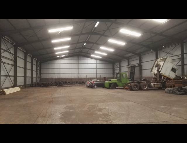 4,000M² WAREHOUSE TO LET IN BREDELL