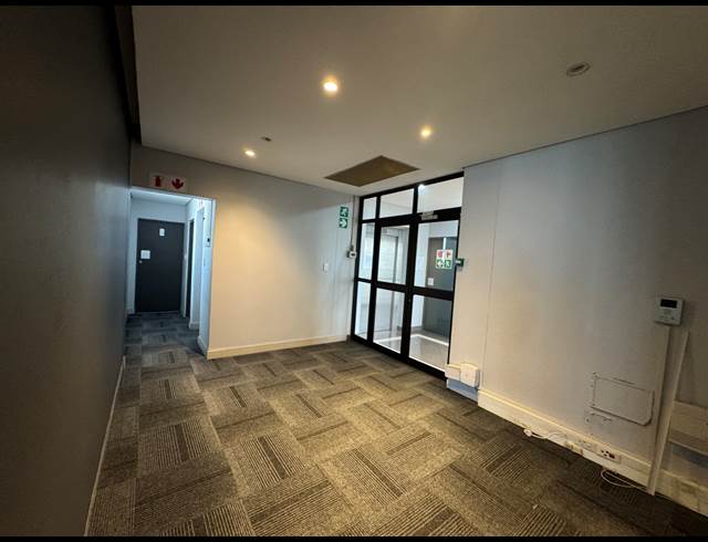 238M² OFFICE TO LET IN SOMERSET PARK