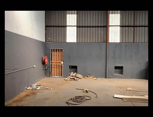 264M² WAREHOUSE TO LET IN ANDERBOLT