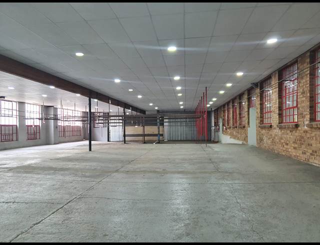 754M² WAREHOUSE TO LET IN CITY & SUBURBAN