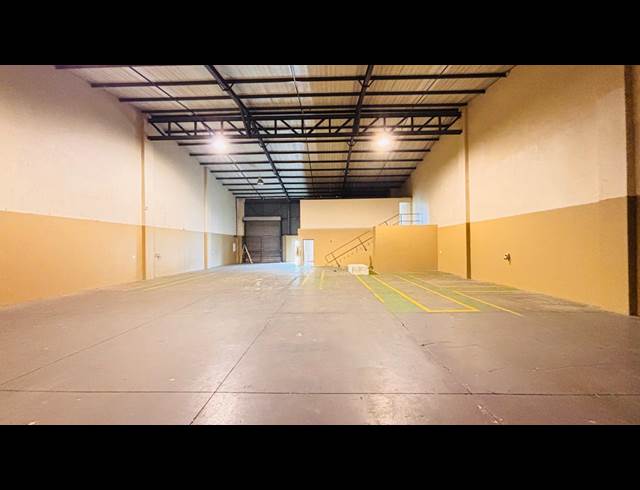 451M² WAREHOUSE TO LET IN STORMILL