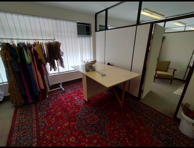 35M² OFFICE RENTED IN DURBANVILLE CENTRAL