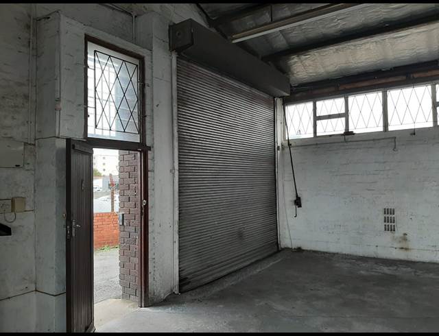 465M² WAREHOUSE TO LET IN NEW GERMANY