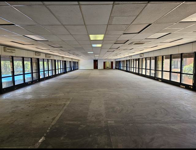 588M² OFFICE TO LET IN ALRODE