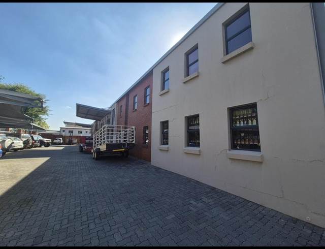 INDUSTRIAL PROPERTY TO RENT IN N4 GATEWAY INDUSTRIAL PARK