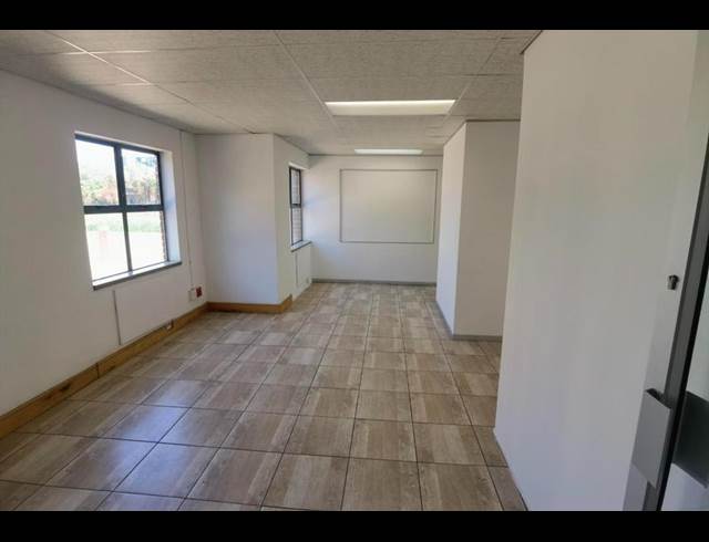 BUSINESS PROPERTY TO RENT IN MENLYN