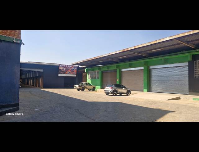 2,000M² WAREHOUSE TO LET IN SELBY