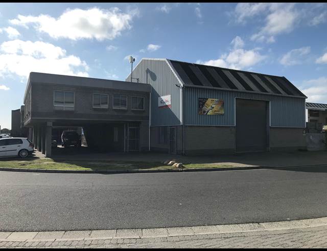 275M² MINI FACTORY RENTED IN EPPING INDUSTRIAL