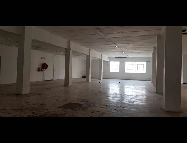 870M² WAREHOUSE TO LET IN NEW DOORNFONTEIN