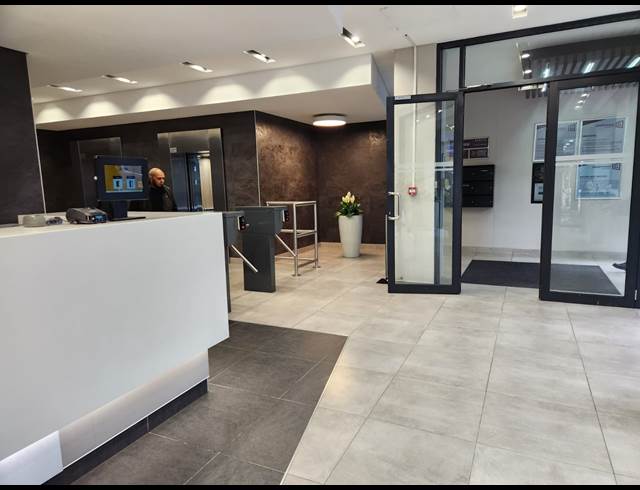 2,172M² OFFICE TO LET IN CAPE TOWN CITY CENTRE