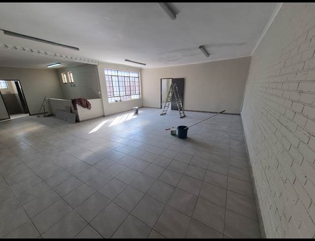 640M² FACTORY TO LET IN BENROSE