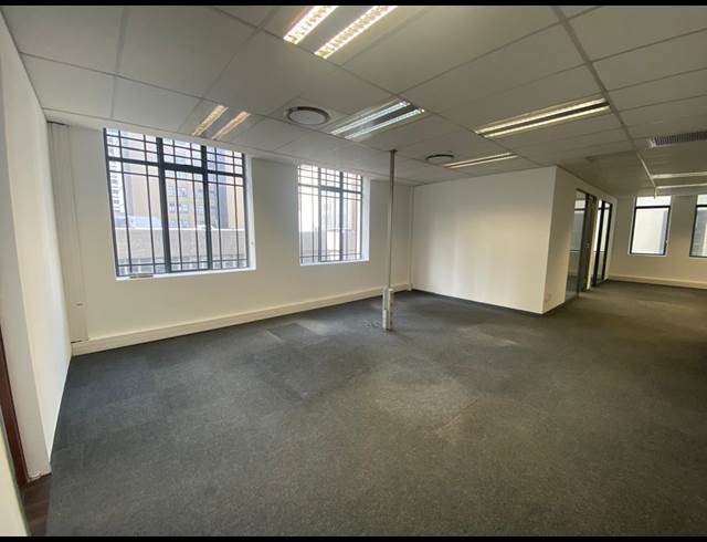 340M² OFFICE TO LET IN CAPE TOWN CITY CENTRE