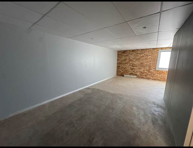 256M² WAREHOUSE TO LET IN PRINCESS AH