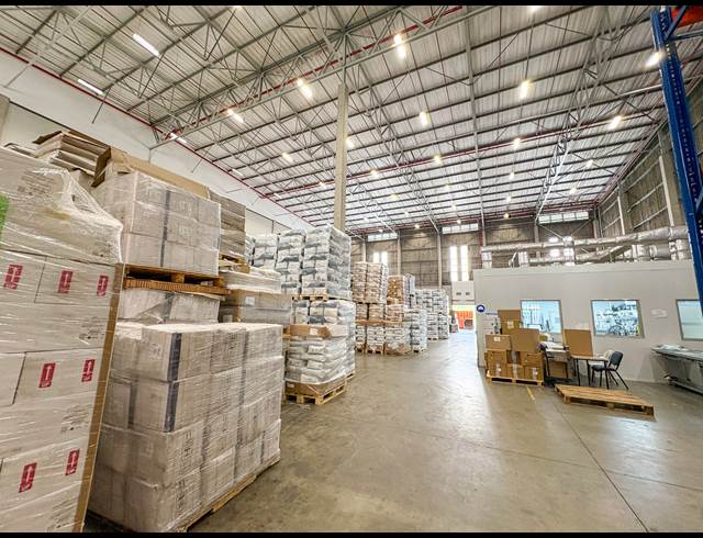 2,730M² WAREHOUSE TO LET IN GLEN ANIL