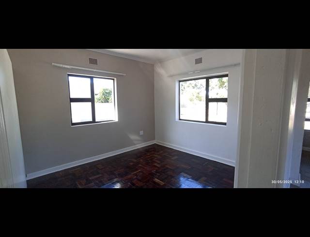 3 bed property to rent in ROUX PARK