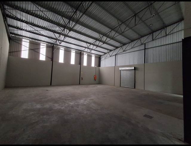 350M² WAREHOUSE TO LET IN WYCHWOOD