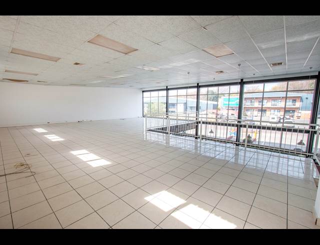 428M² RETAIL TO LET IN NORTH RIDING