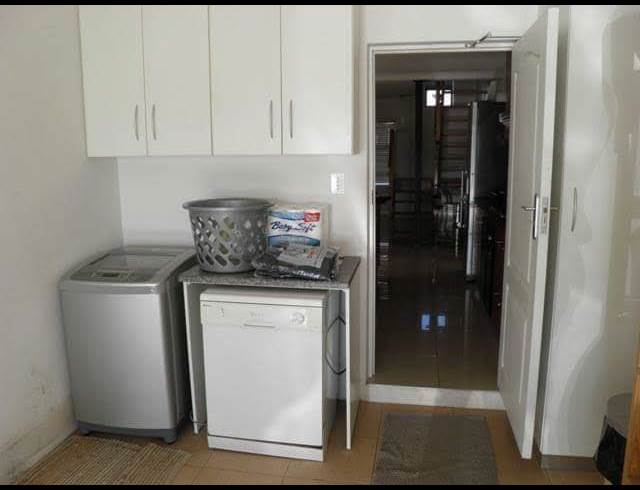 2 bed property to rent in REUNION PARK