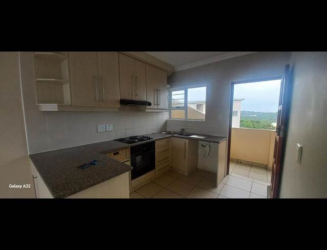 2 BEDROOM PROPERTY TO RENT IN MANABA BEACH