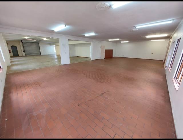 470M² FACTORY TO LET IN MOREHILL