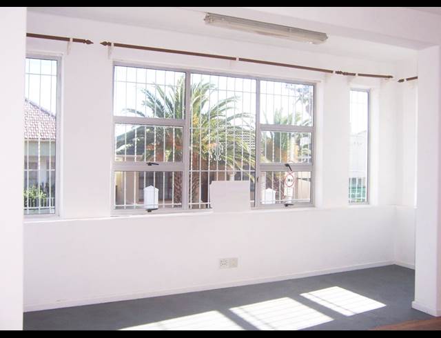 3 bed property to rent in WOODSTOCK