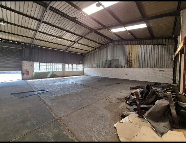 750M² WAREHOUSE TO LET IN WADEVILLE