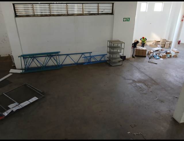 900M² WAREHOUSE TO LET IN RIVERHORSE VALLEY