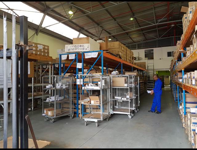 2,446M² WAREHOUSE TO LET IN RANDJESPARK