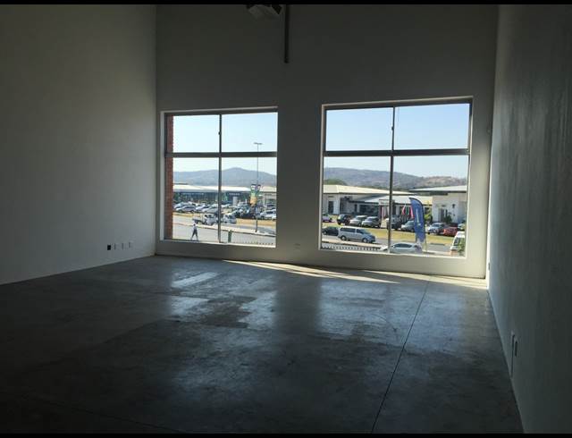125M² RETAIL TO LET IN RIVERSIDE INDUSTRIAL PARK