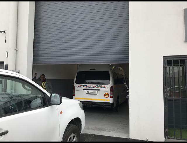 275M² WAREHOUSE TO LET IN AIRPORT INDUSTRIA