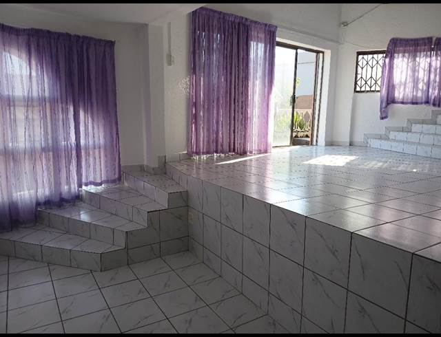 1 bed property to rent in GLENVISTA